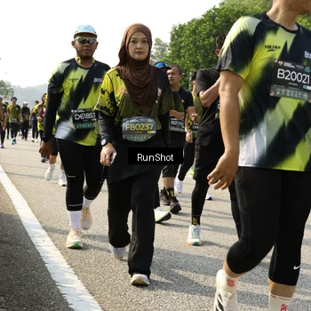 Runner Photo 6987800