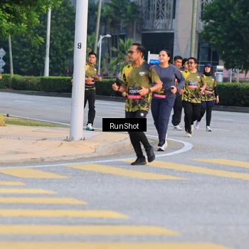 Runner Photo 6987803