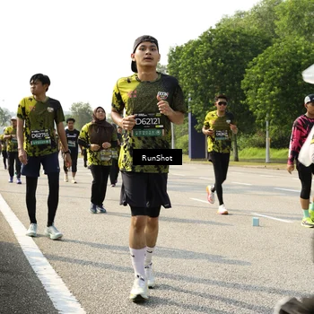 Runner Photo 6987842