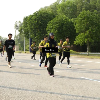 Runner Photo 6987855