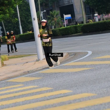Runner Photo 6987886
