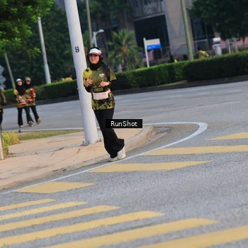 Runner Photo 6987888
