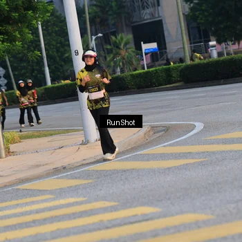 Runner Photo 6987903