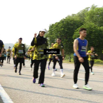 Runner Photo 6987930