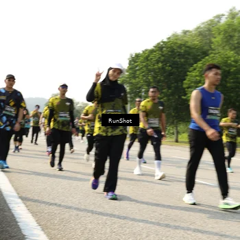 Runner Photo 6987932