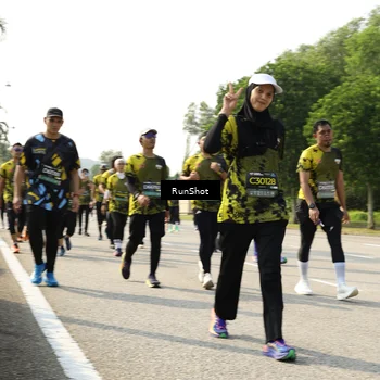 Runner Photo 6987945