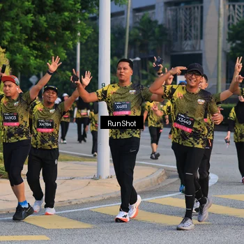 Runner Photo 6988008