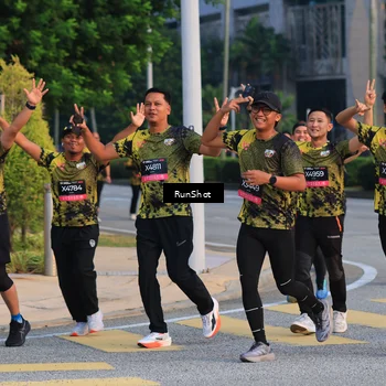 Runner Photo 6988015
