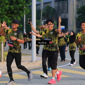 Runner Photo 6988029