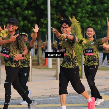 Runner Photo 6988054