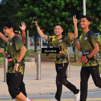 Runner Photo 6988064