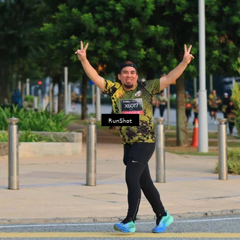 Runner Photo 6988074