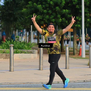 Runner Photo 6988075