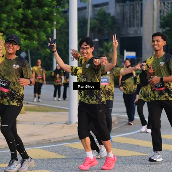 Runner Photo 6988077