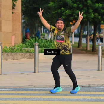 Runner Photo 6988081