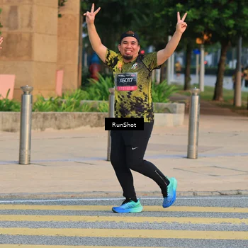 Runner Photo 6988086