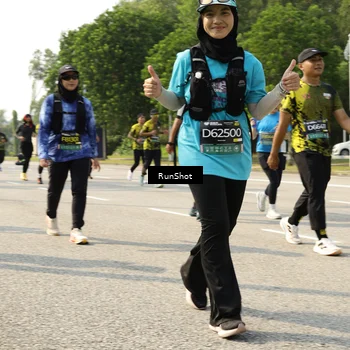 Runner Photo 6988098