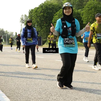Runner Photo 6988100
