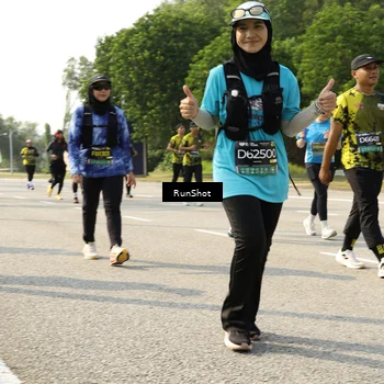 Runner Photo 6988101