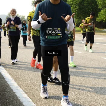 Runner Photo 6988105