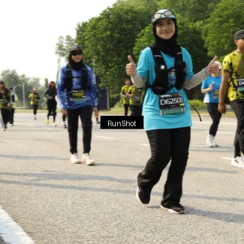 Runner Photo 6988108