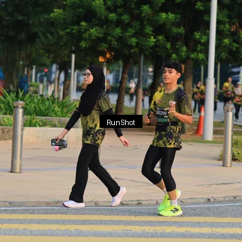 Runner Photo 6988111