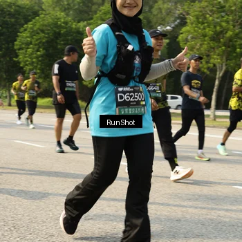Runner Photo 6988112