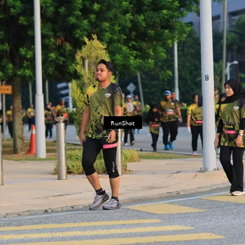 Runner Photo 6988123