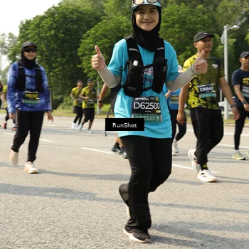 Runner Photo 6988126