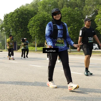 Runner Photo 6988128