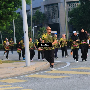 Runner Photo 6988143