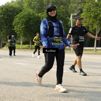 Runner Photo 6988163