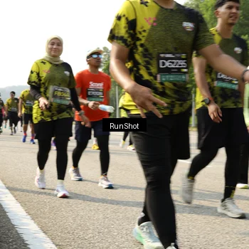 Runner Photo 6988210