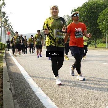 Runner Photo 6988229