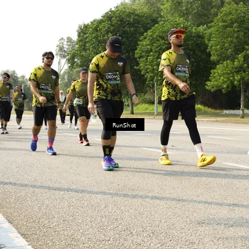 Runner Photo 6988244