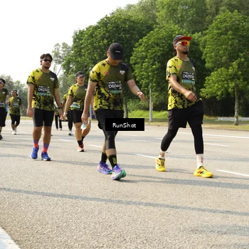 Runner Photo 6988247