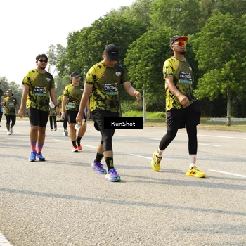 Runner Photo 6988260