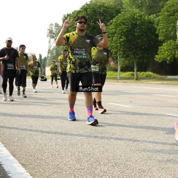 Runner Photo 6988312