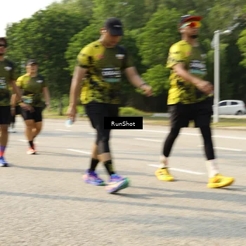 Runner Photo 6988332