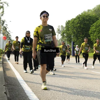 Runner Photo 6988333
