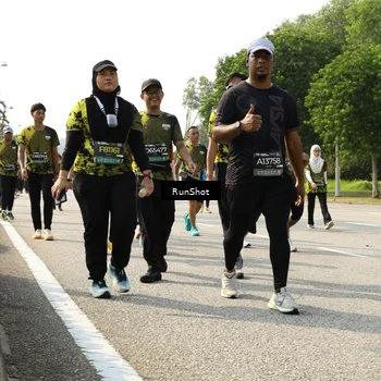 Runner Photo 6988373