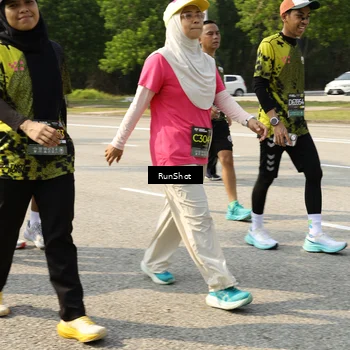 Runner Photo 6988416