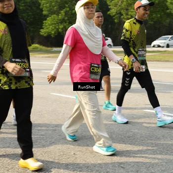 Runner Photo 6988421