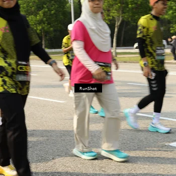 Runner Photo 6988431