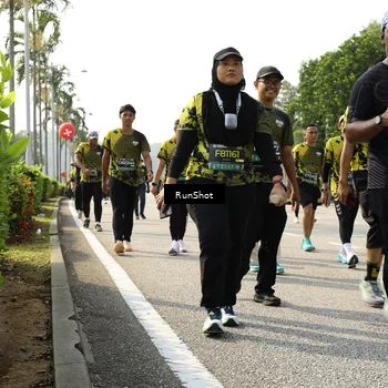 Runner Photo 6988433