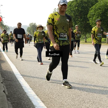 Runner Photo 6988452