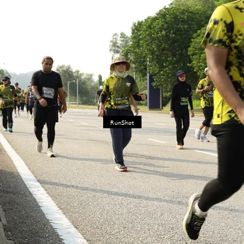 Runner Photo 6988469