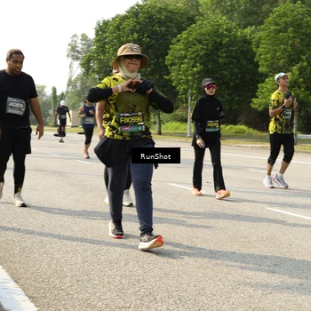Runner Photo 6988487