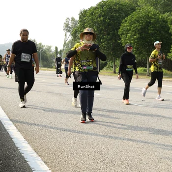 Runner Photo 6988492