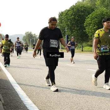 Runner Photo 6988503